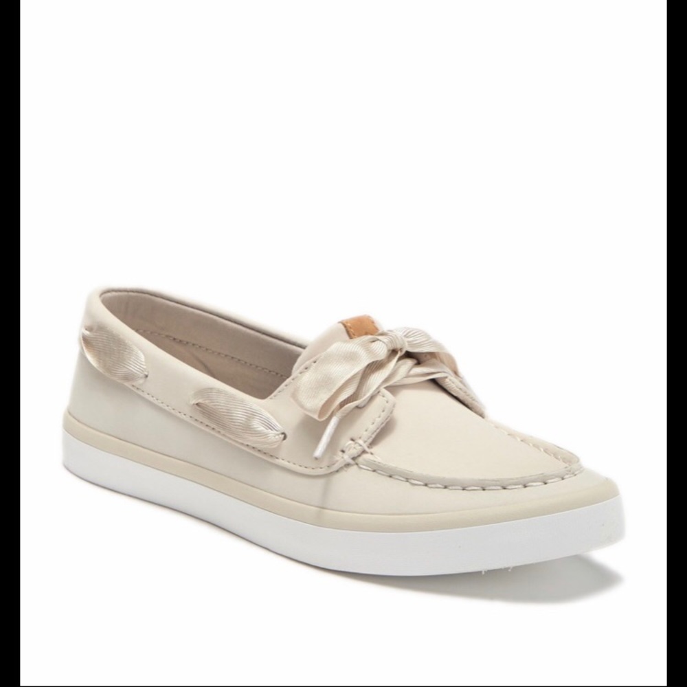 Sherry leather boat shoe
